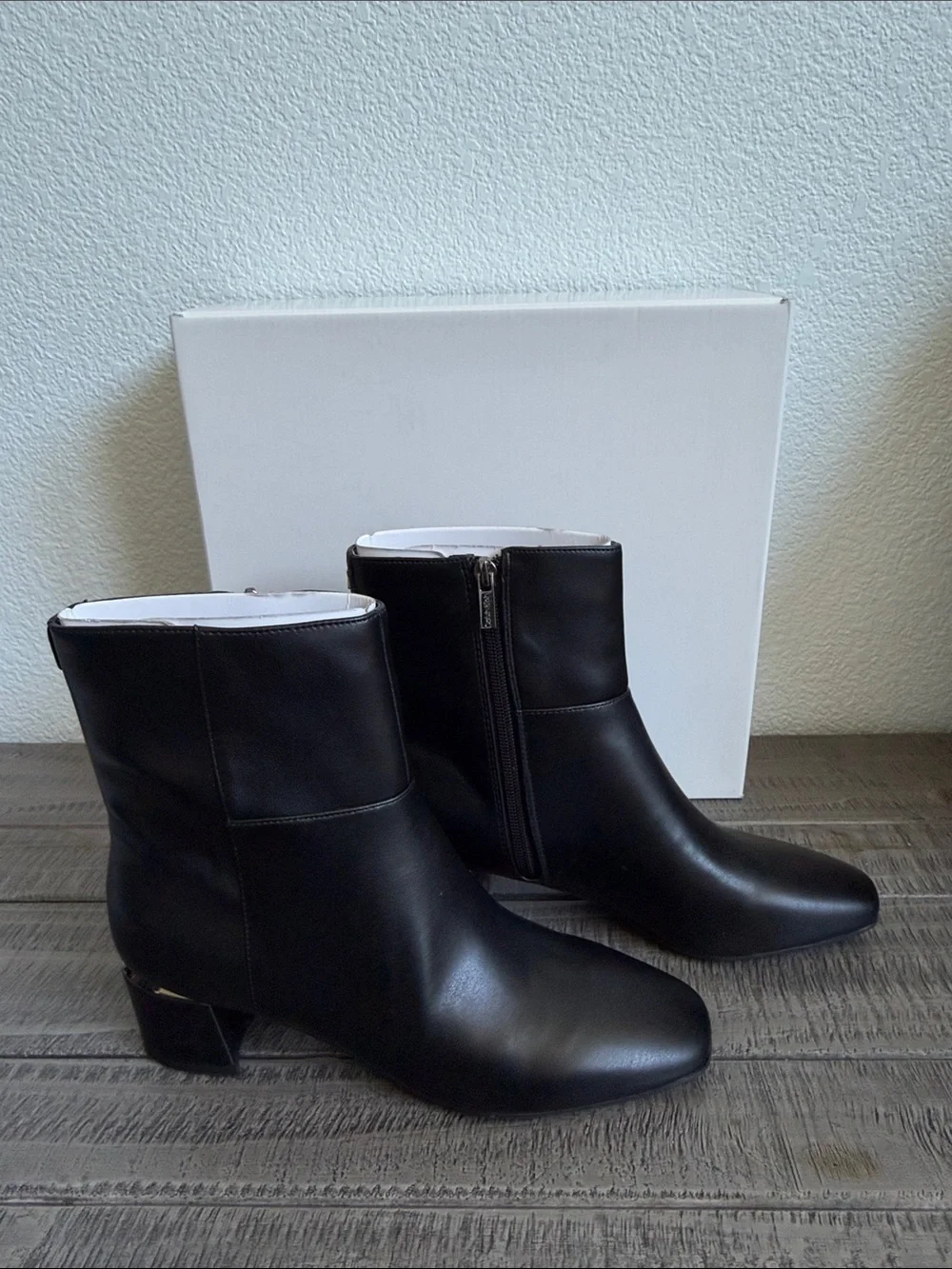 Calvin Klein Women's Parry Block Heel Ankle Booties NIB